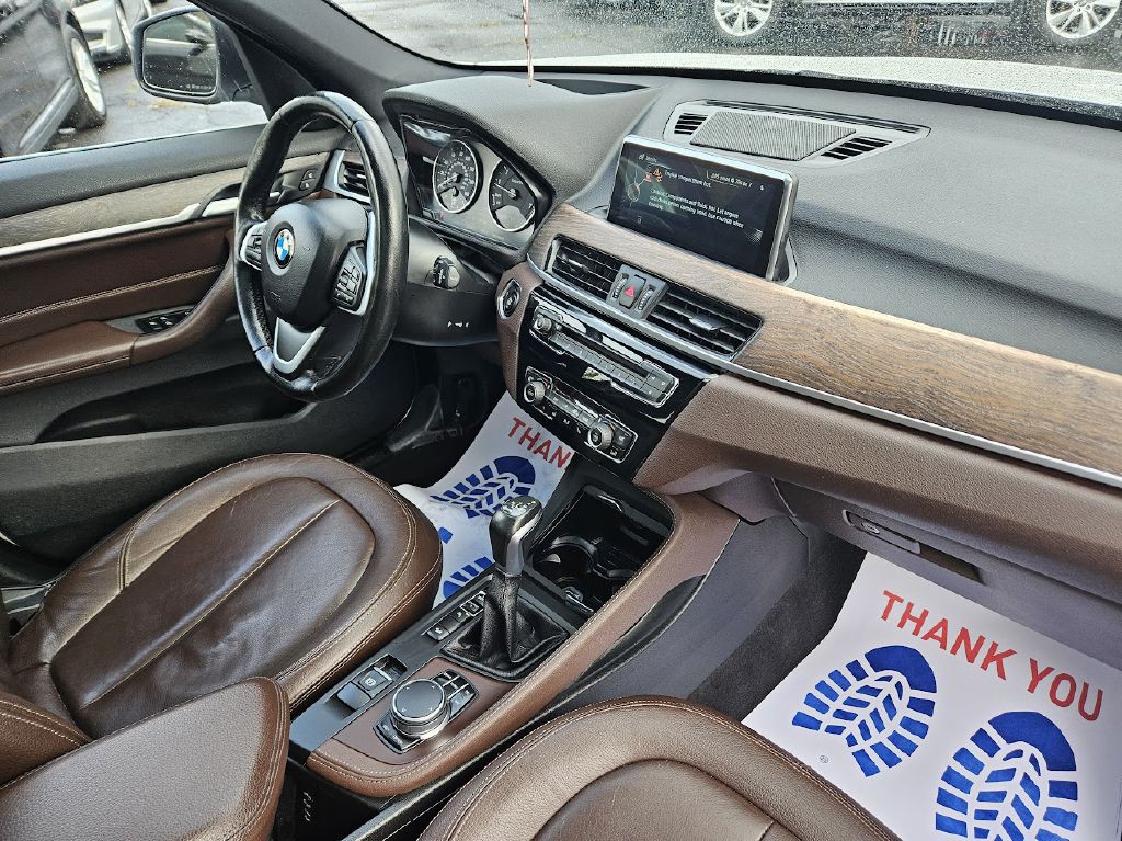 2017 BMW X1 Image 37