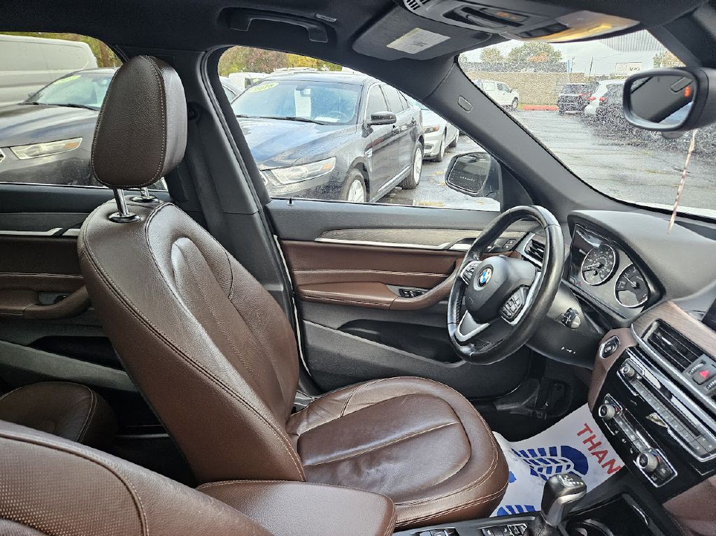 2017 BMW X1 Image 39