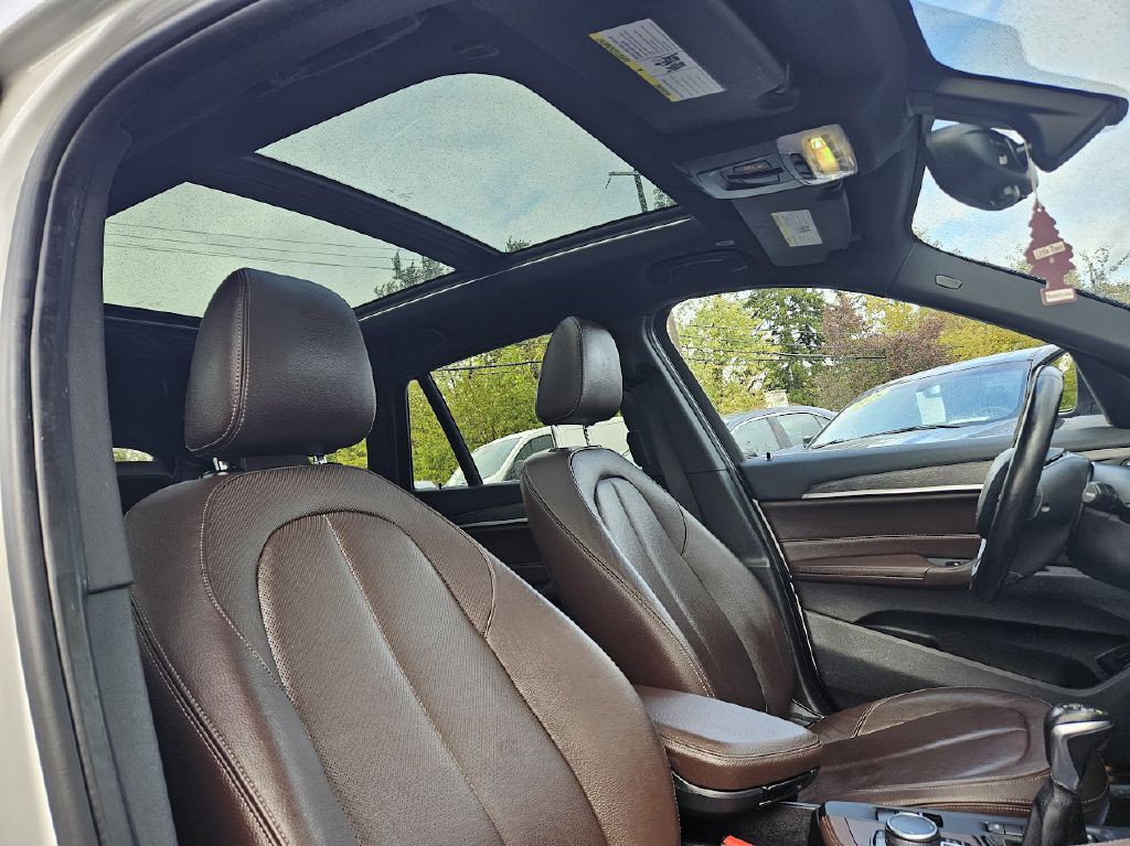 2017 BMW X1 Image 41