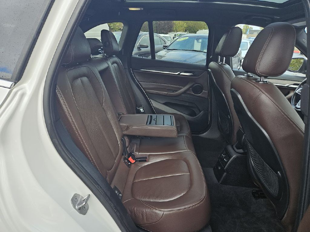 2017 BMW X1 Image 44