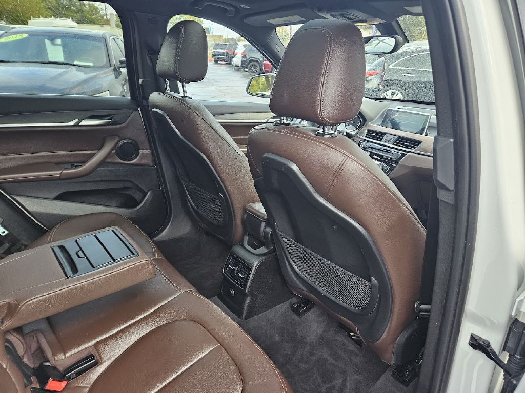 2017 BMW X1 Image 45