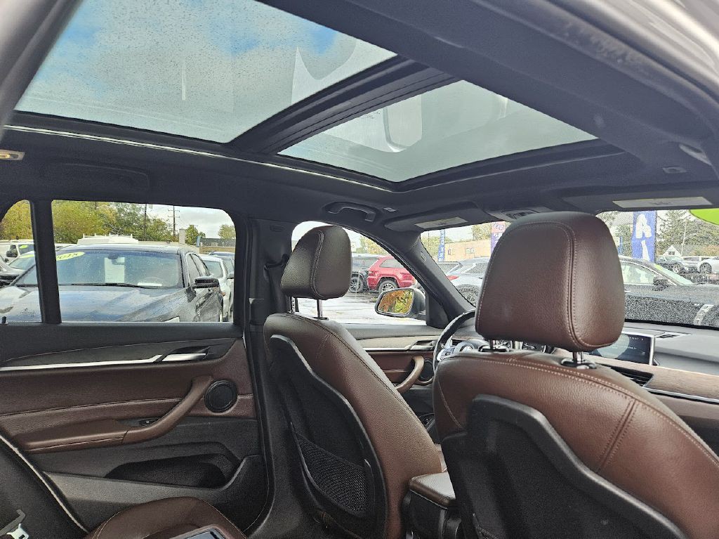 2017 BMW X1 Image 46