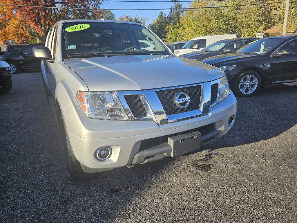 2016 Nissan Frontier Image 3