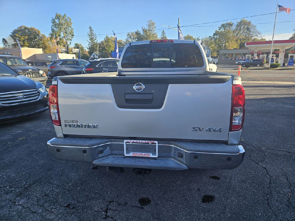 2016 Nissan Frontier Image 8