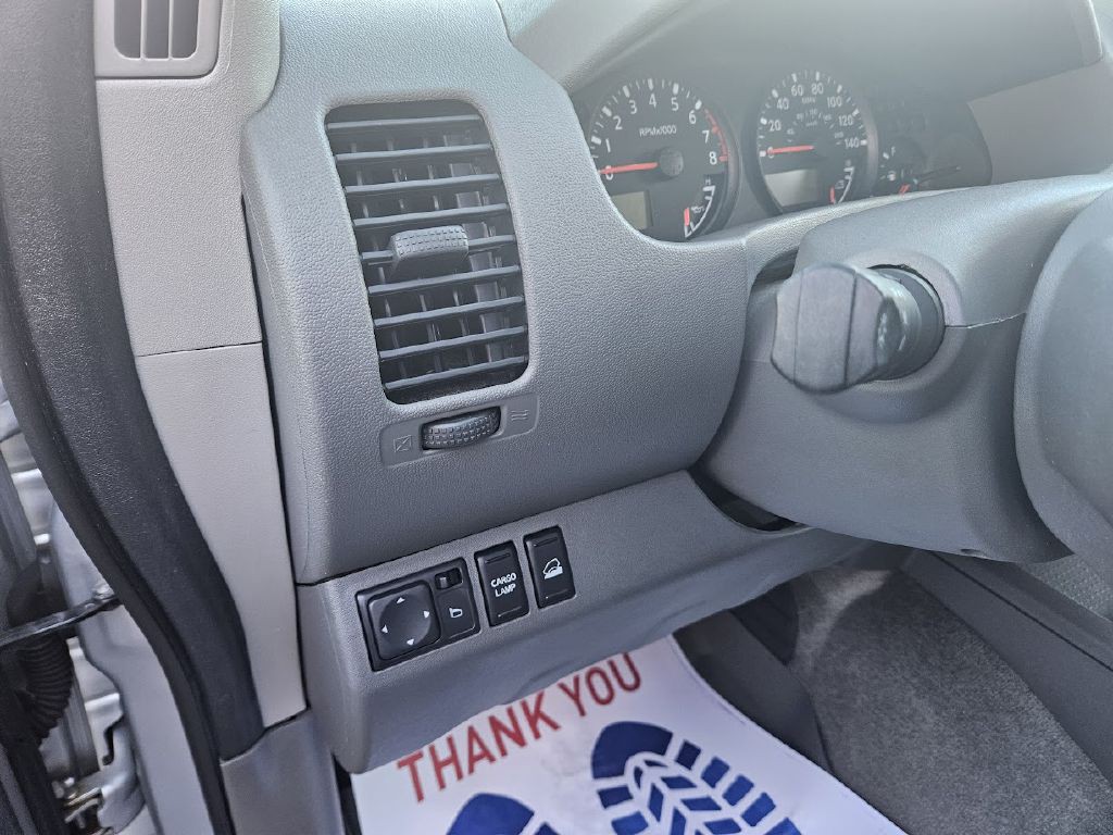 2016 Nissan Frontier Image 16