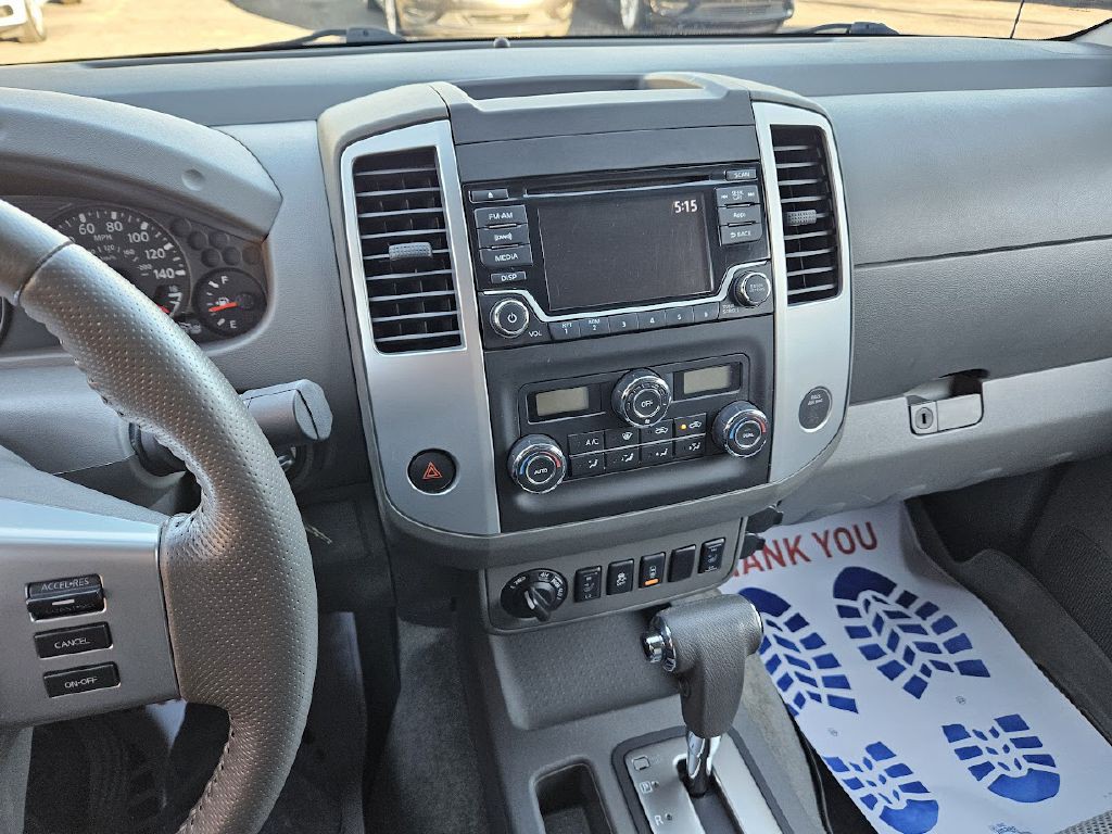 2016 Nissan Frontier Image 22