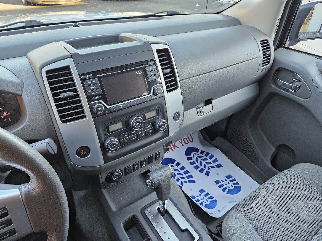 2016 Nissan Frontier Image 23