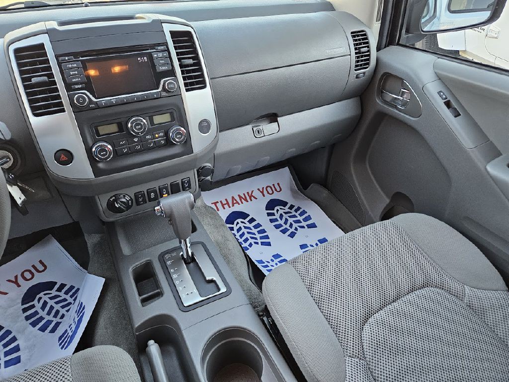 2016 Nissan Frontier Image 49