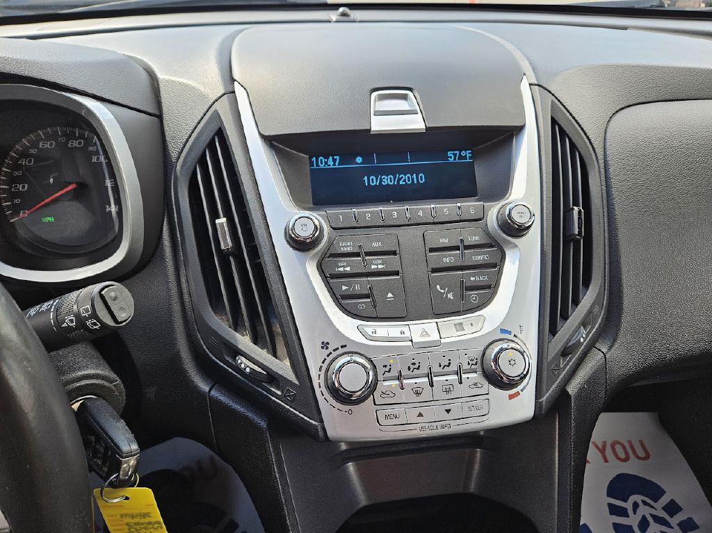 2011 Chevrolet Equinox Image 17