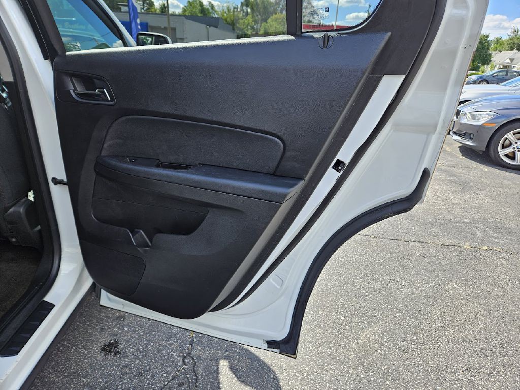 2011 Chevrolet Equinox Image 40