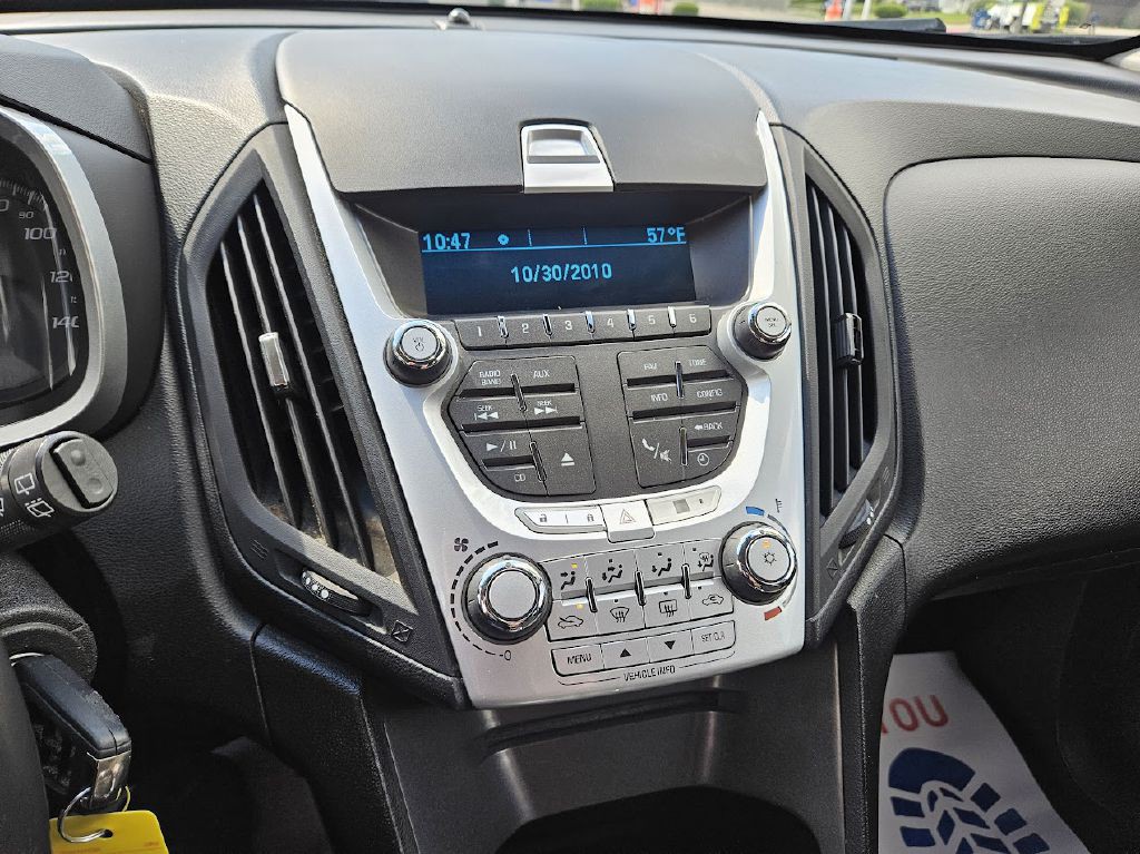 2011 Chevrolet Equinox Image 16