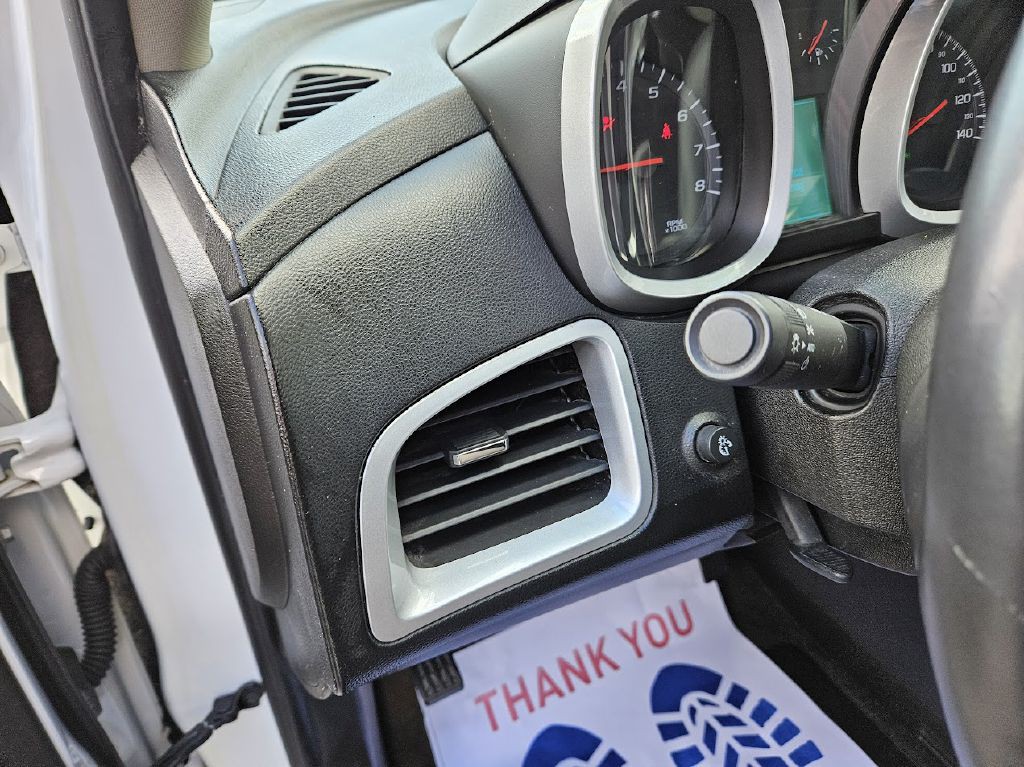 2011 Chevrolet Equinox Image 20