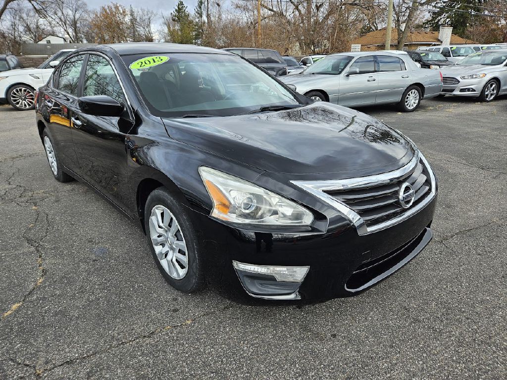 2013 Nissan Altima Image 4