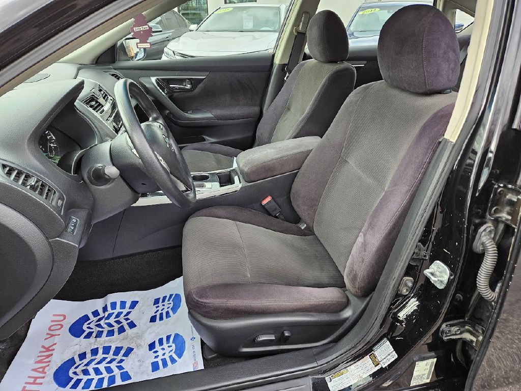 2013 Nissan Altima Image 17