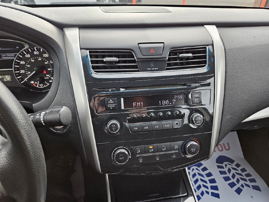 2013 Nissan Altima Image 21