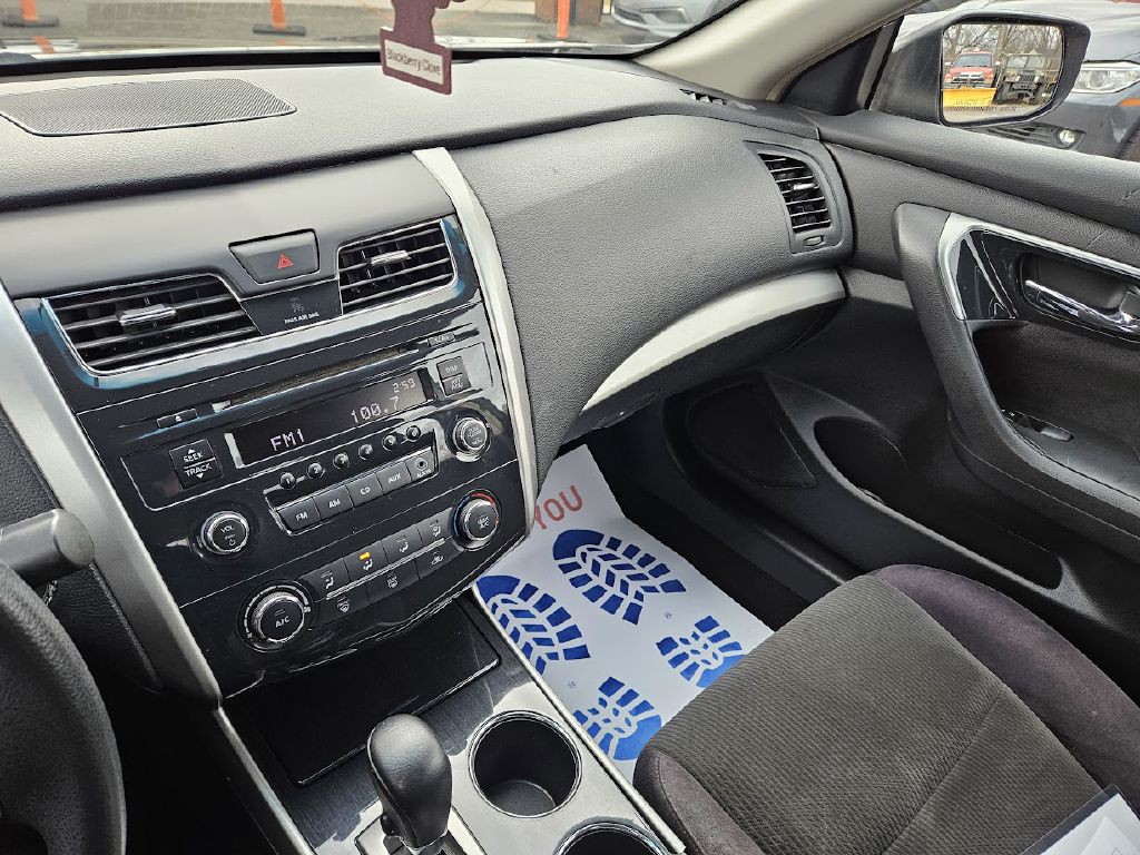 2013 Nissan Altima Image 22