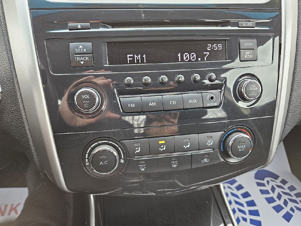 2013 Nissan Altima Image 25