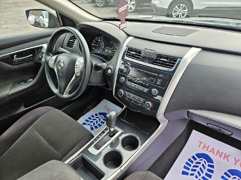 2013 Nissan Altima Image 35