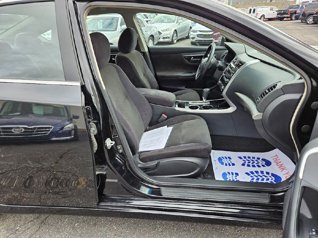 2013 Nissan Altima Image 38