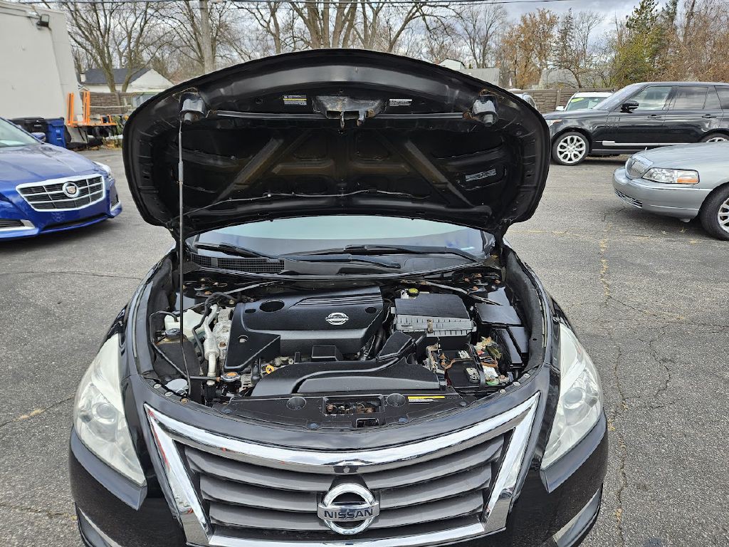 2013 Nissan Altima Image 47