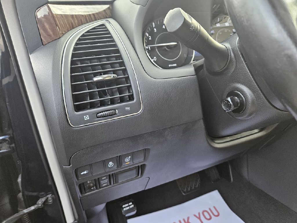 2018 Nissan Armada Image 25