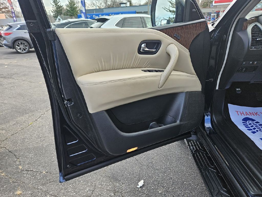 2018 Nissan Armada Image 27