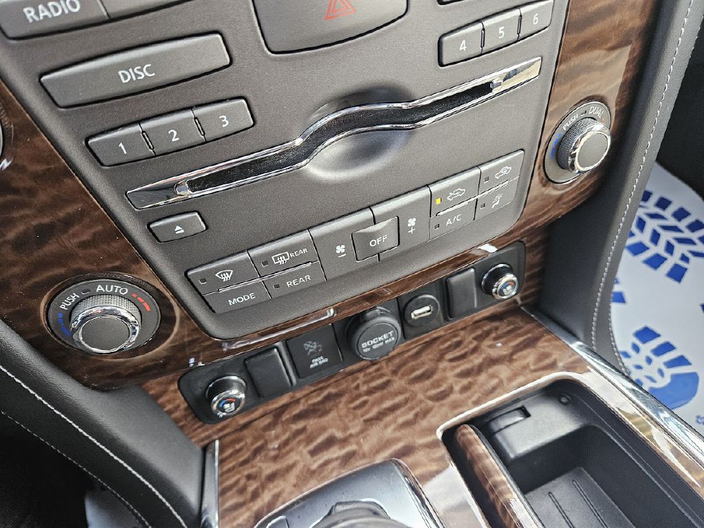 2018 Nissan Armada Image 35