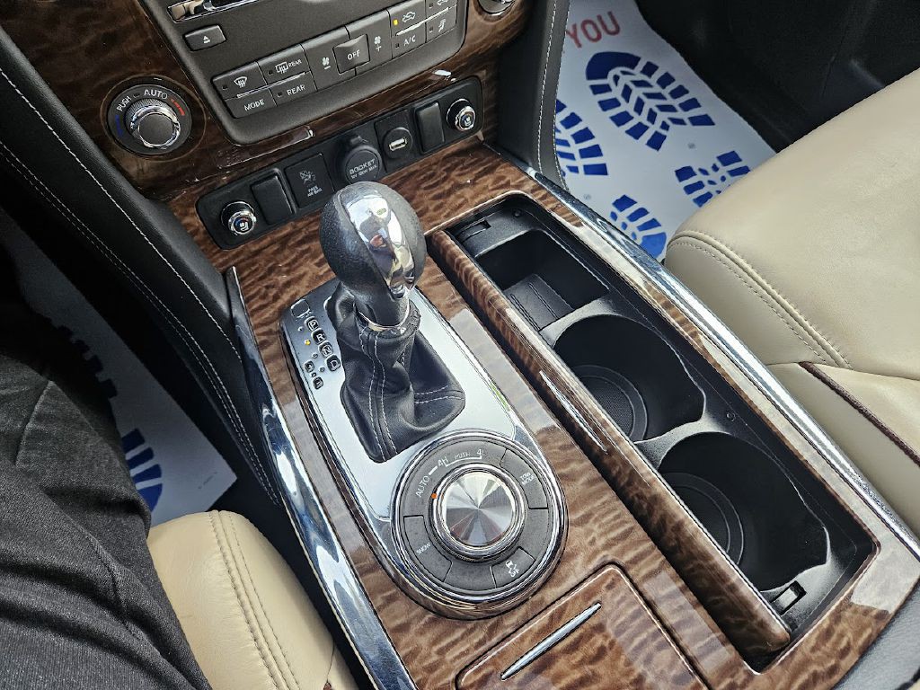 2018 Nissan Armada Image 36