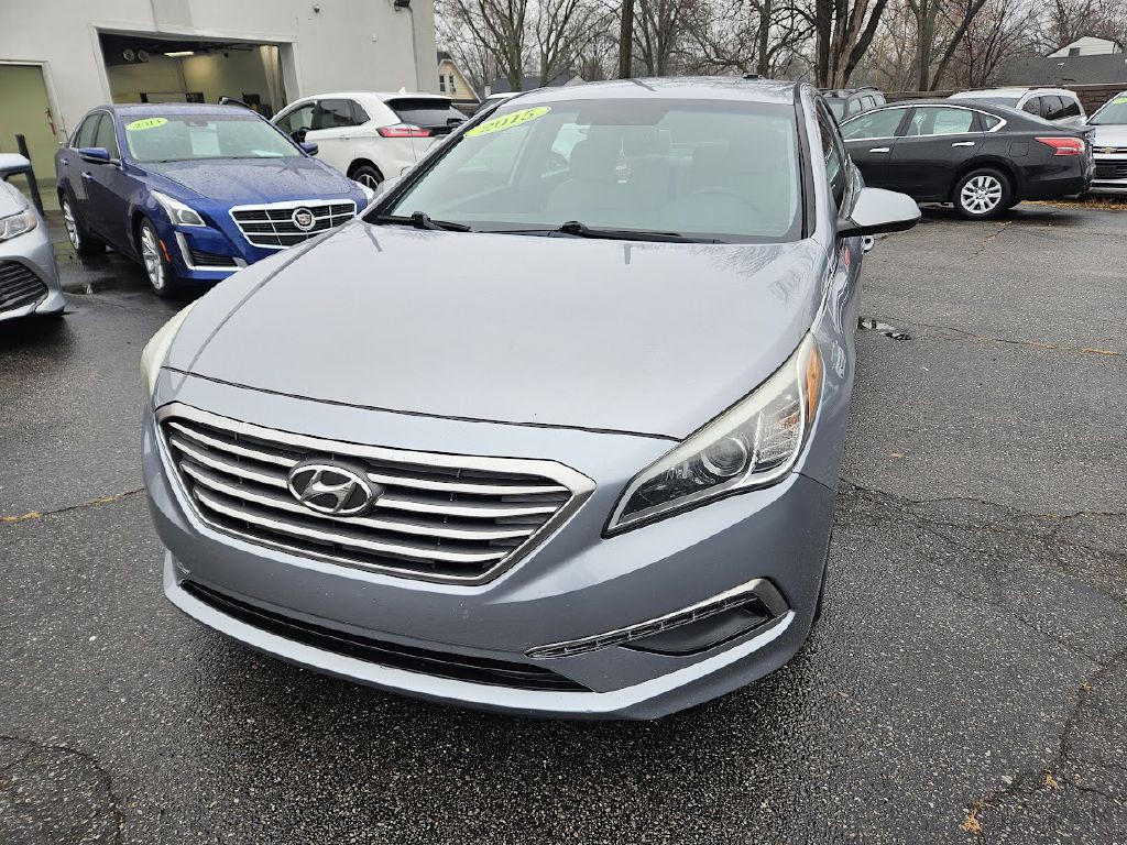 2015 Hyundai Sonata Image 1