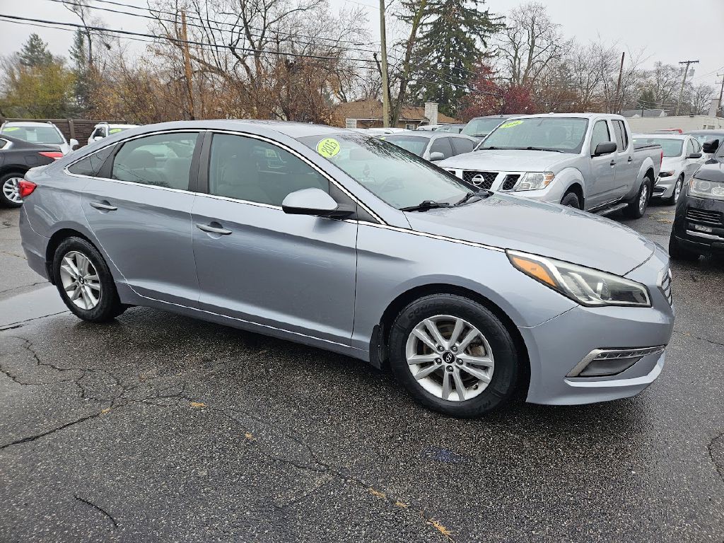 2015 Hyundai Sonata Image 4
