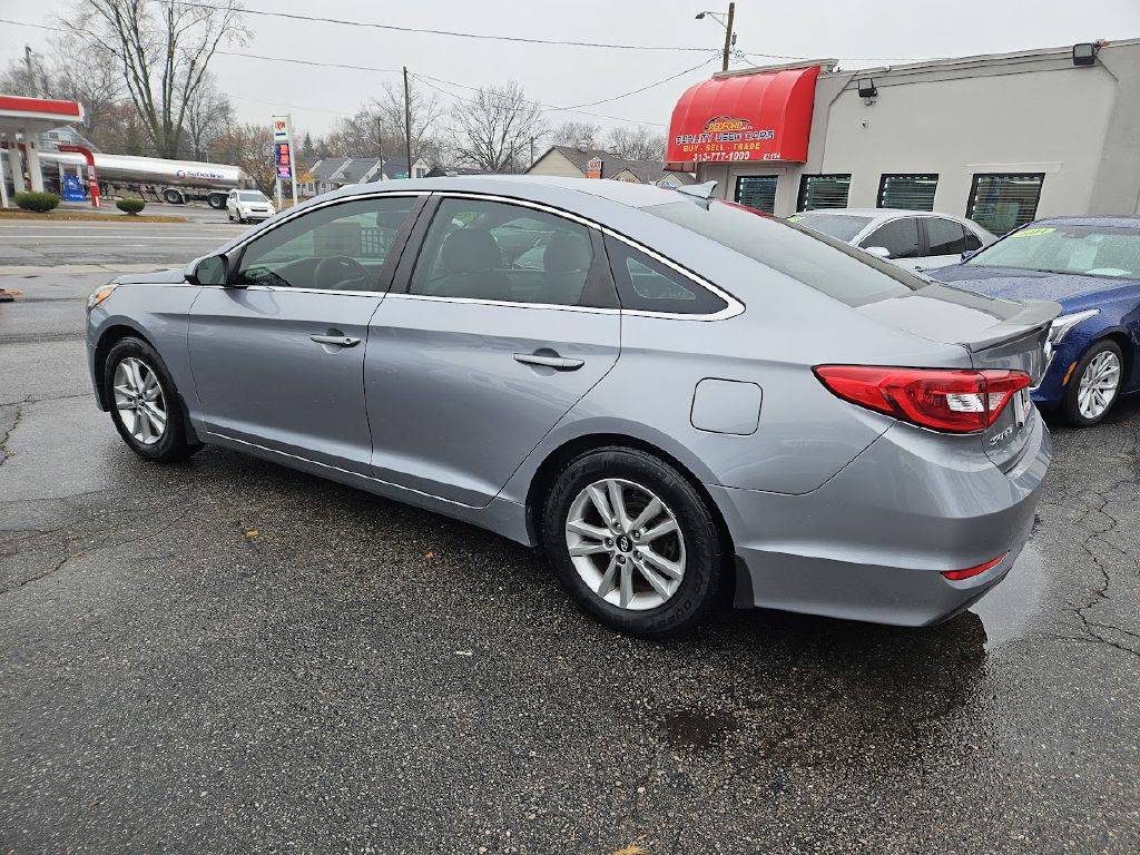 2015 Hyundai Sonata Image 9
