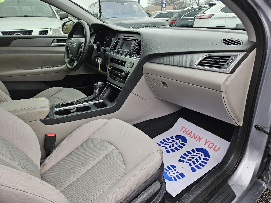 2015 Hyundai Sonata Image 32