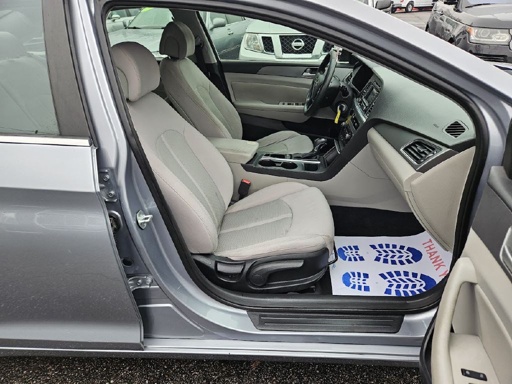 2015 Hyundai Sonata Image 35