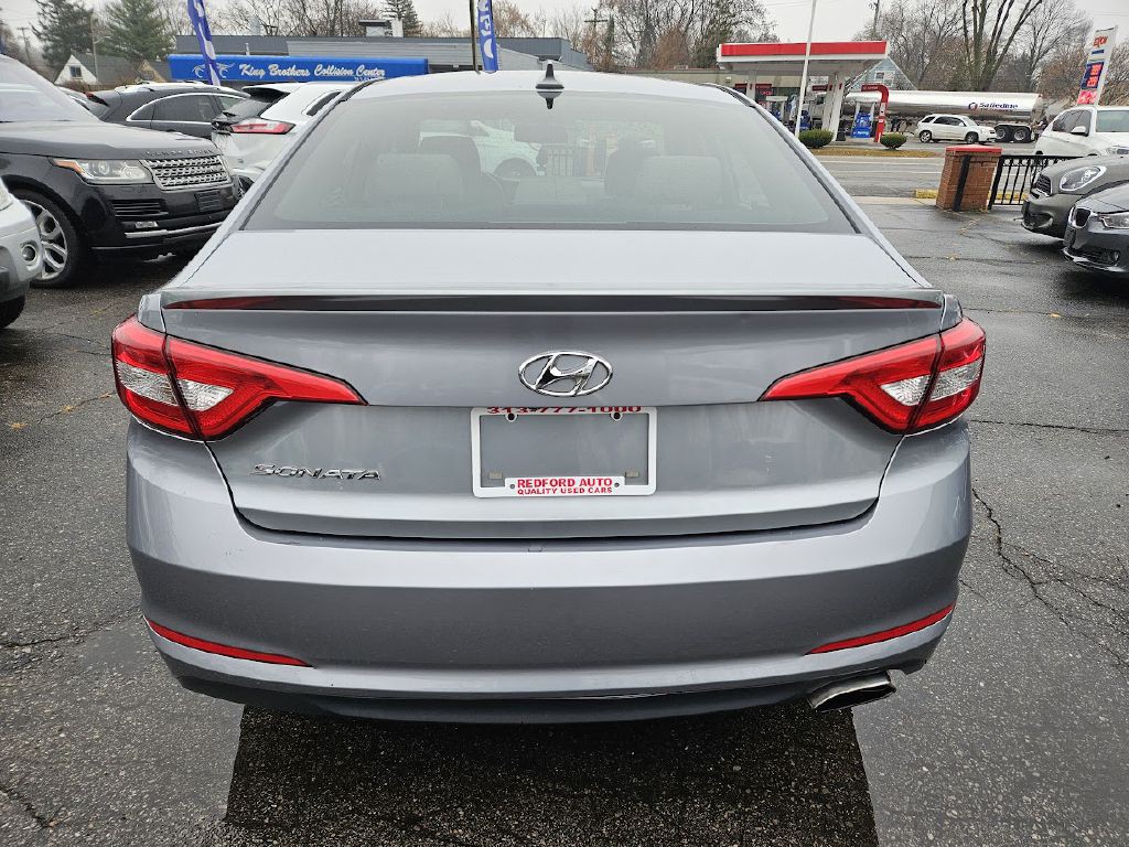2015 Hyundai Sonata Image 4