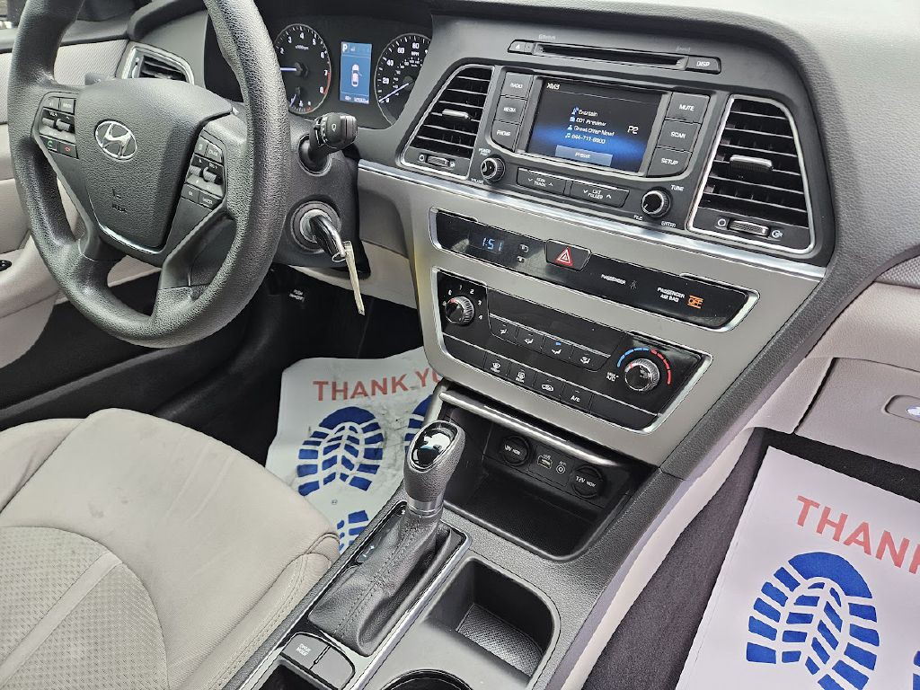 2015 Hyundai Sonata Image 12