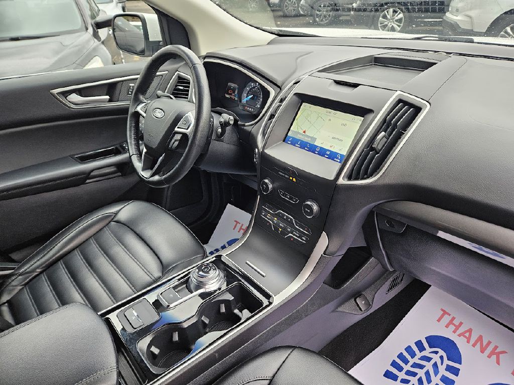 2020 Ford Edge Image 19