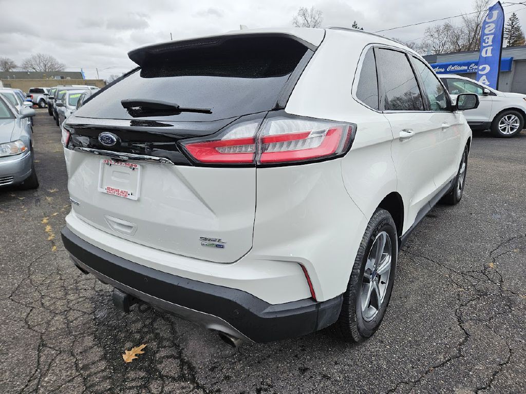 2020 Ford Edge Image 22