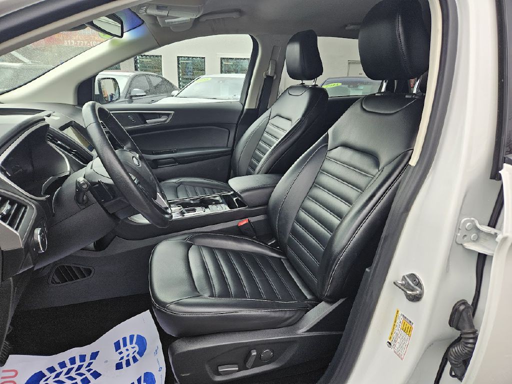 2020 Ford Edge Image 29