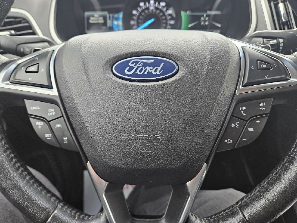 2020 Ford Edge Image 30
