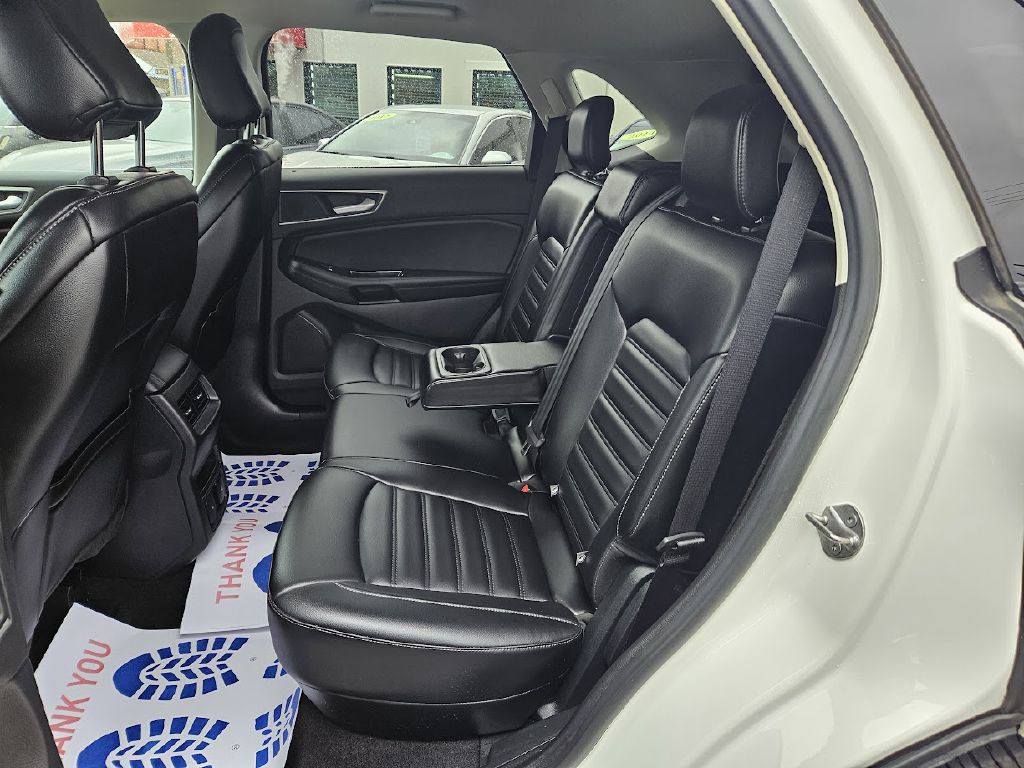 2020 Ford Edge Image 38
