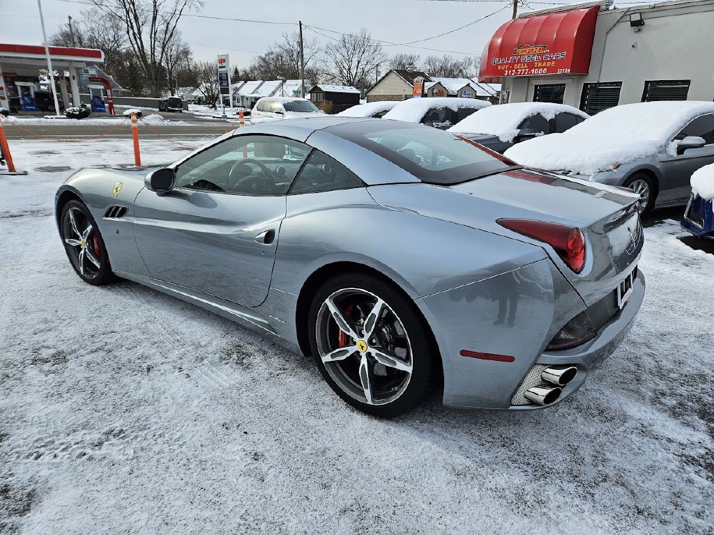 2014 Ferrari CALIFORNIA Image 13