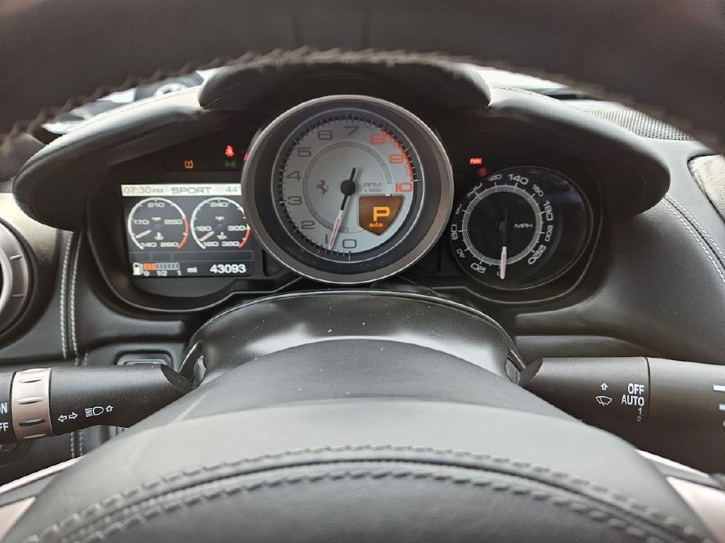 2014 Ferrari CALIFORNIA Image 22