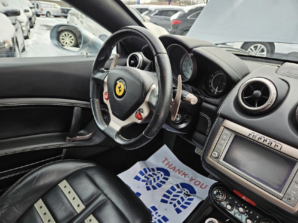 2014 Ferrari CALIFORNIA Image 42