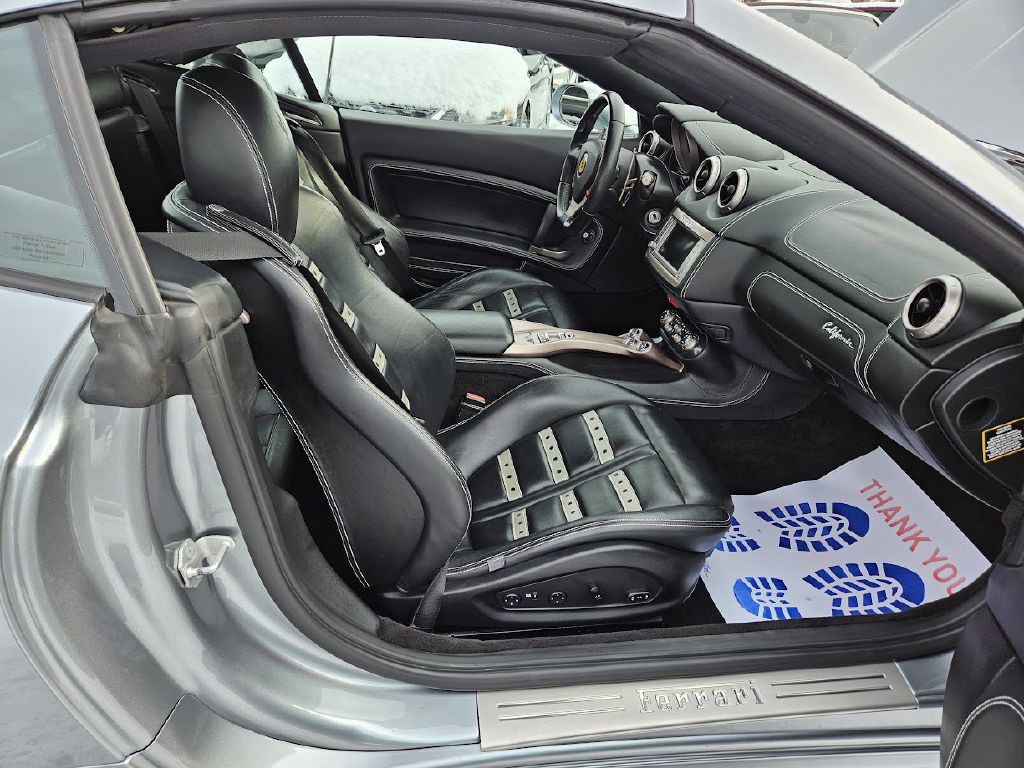 2014 Ferrari CALIFORNIA Image 44