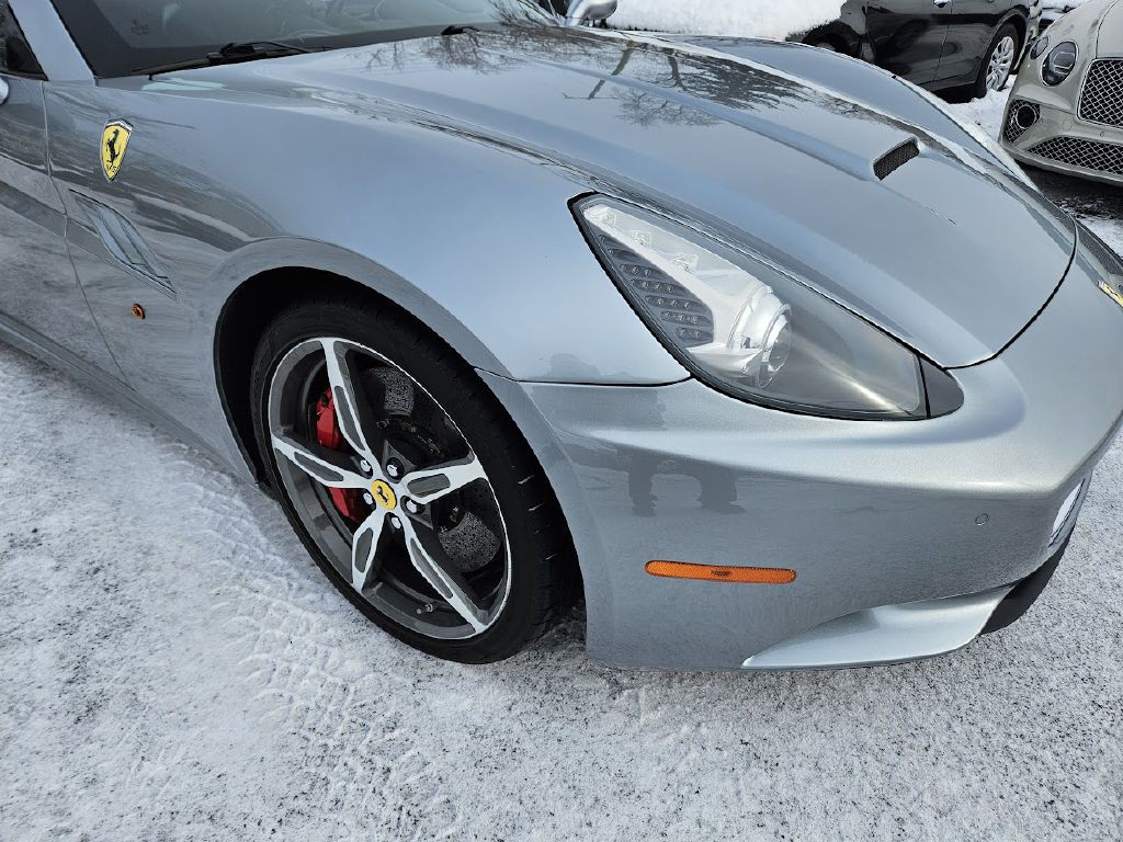 2014 Ferrari CALIFORNIA Image 54