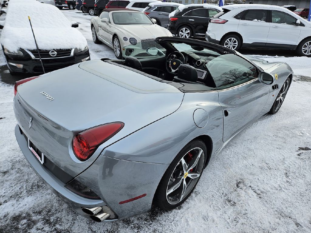 2014 Ferrari CALIFORNIA Image 65