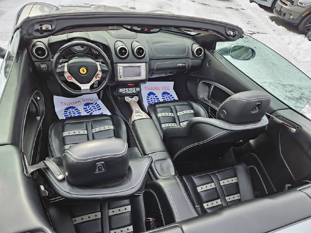 2014 Ferrari CALIFORNIA Image 71