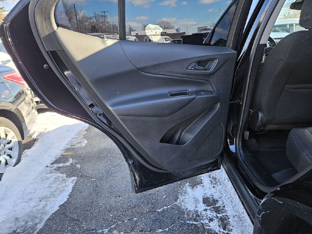 2018 Chevrolet Equinox Image 37