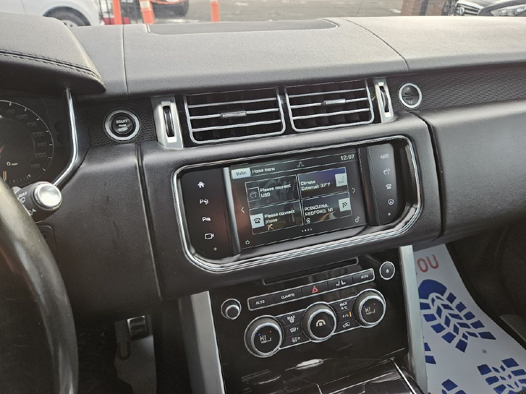 2016 Land Rover Range Rover Image 22