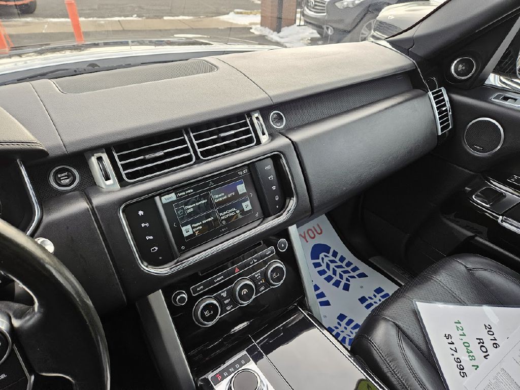 2016 Land Rover Range Rover Image 23